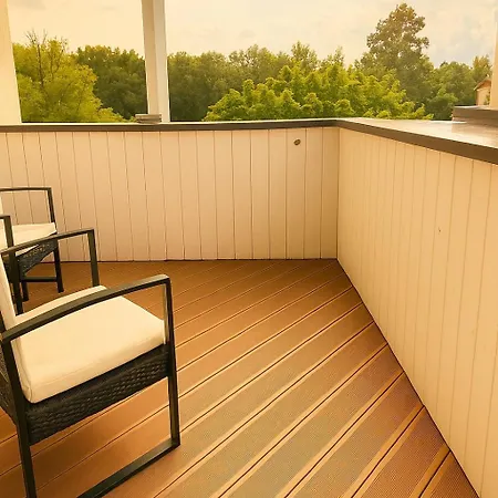 Angebot - Grosse - Max 6 Personen - Wifi - Waschmaschine - Badewanne - 2 Parkplaetze - Zentrale Lage - Grosse Kueche *