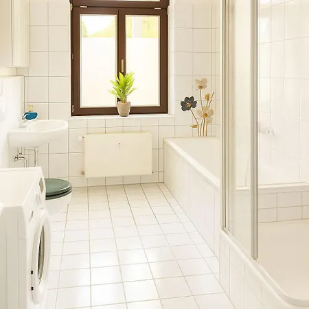 Apartamento Angebot - Grosse - Max 6 Personen - Wifi - Waschmaschine - Badewanne - 2 Parkplaetze - Zentrale Lage - Grosse Kueche