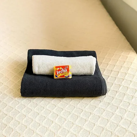 Apartamento Angebot - Grosse - Max 6 Personen - Wifi - Waschmaschine - Badewanne - 2 Parkplaetze - Zentrale Lage - Grosse Kueche Chemnitz