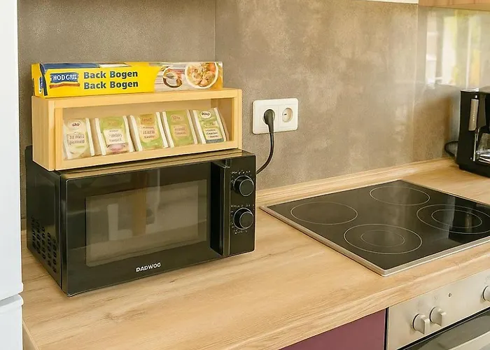 Angebot - Grosse - Max 6 Personen - Wifi - Waschmaschine - Badewanne - 2 Parkplaetze - Zentrale Lage - Grosse Kueche 公寓 *