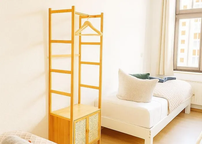 Angebot - Grosse - Max 6 Personen - Wifi - Waschmaschine - Badewanne - 2 Parkplaetze - Zentrale Lage - Grosse Kueche 公寓 开姆尼茨