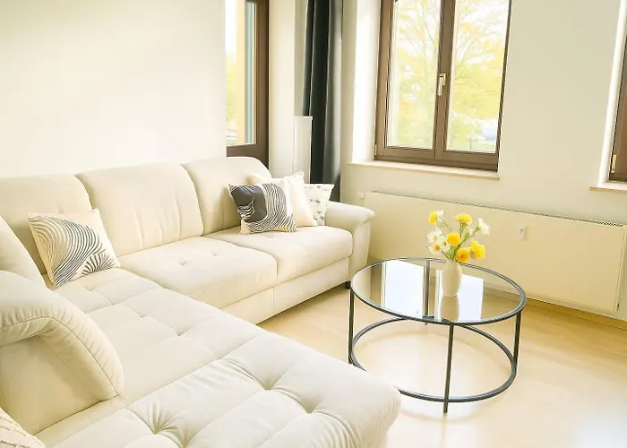 Angebot - Grosse - Max 6 Personen - Wifi - Waschmaschine - Badewanne - 2 Parkplaetze - Zentrale Lage - Grosse Kueche 公寓 开姆尼茨